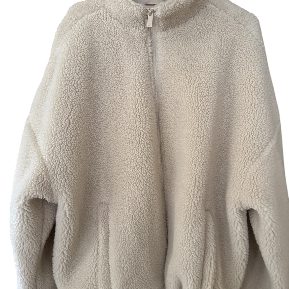 Alo yoga Women's Cream Sherpa Jacket